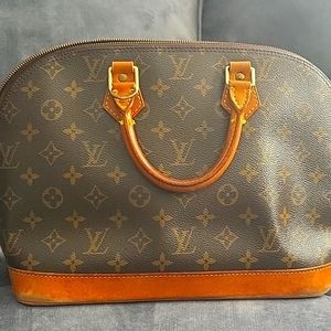 Authentic Louis Vuitton Monogram Alma MM